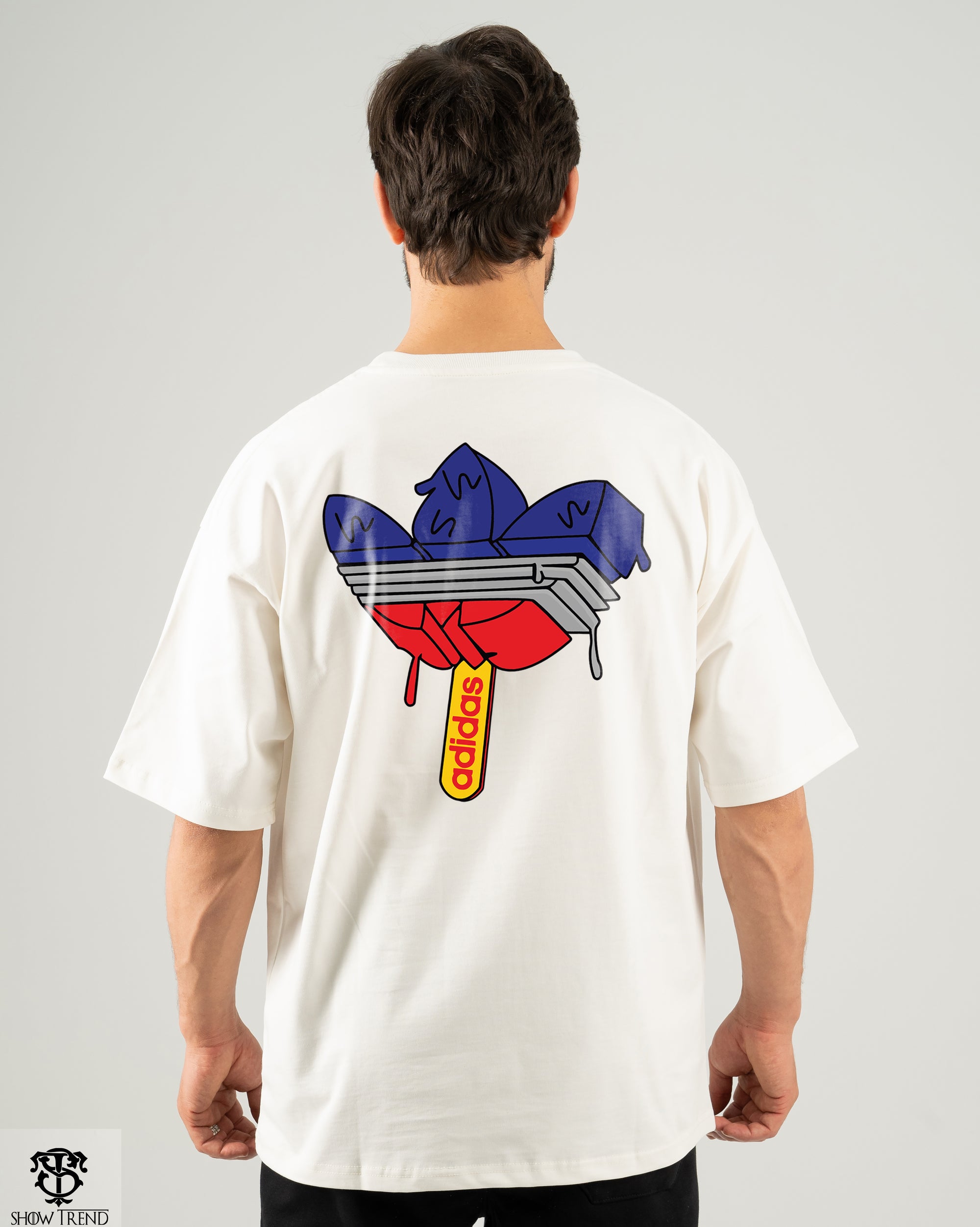 Over size bolivar printed on the front and back
