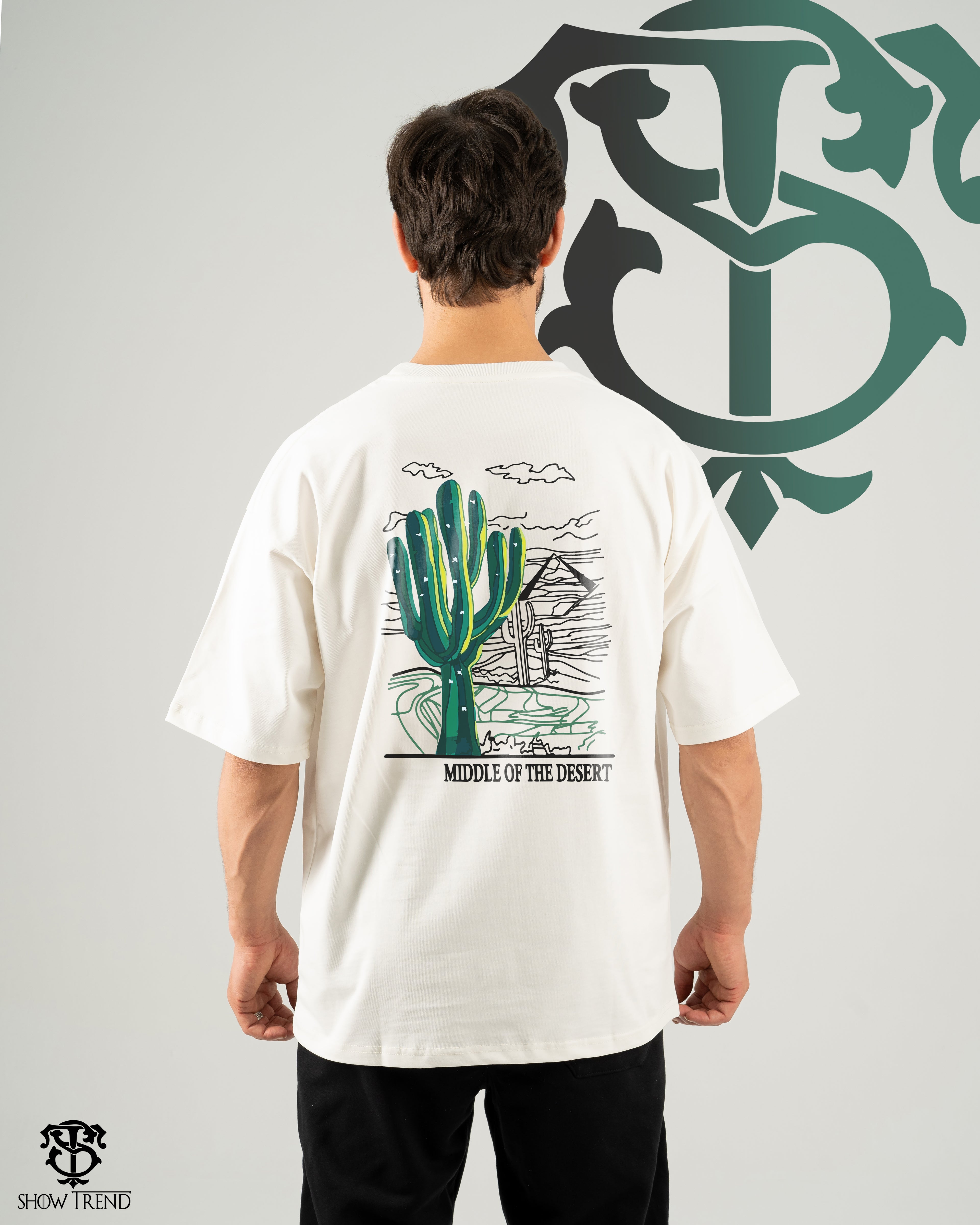 Over size bolivar printed on the front and back