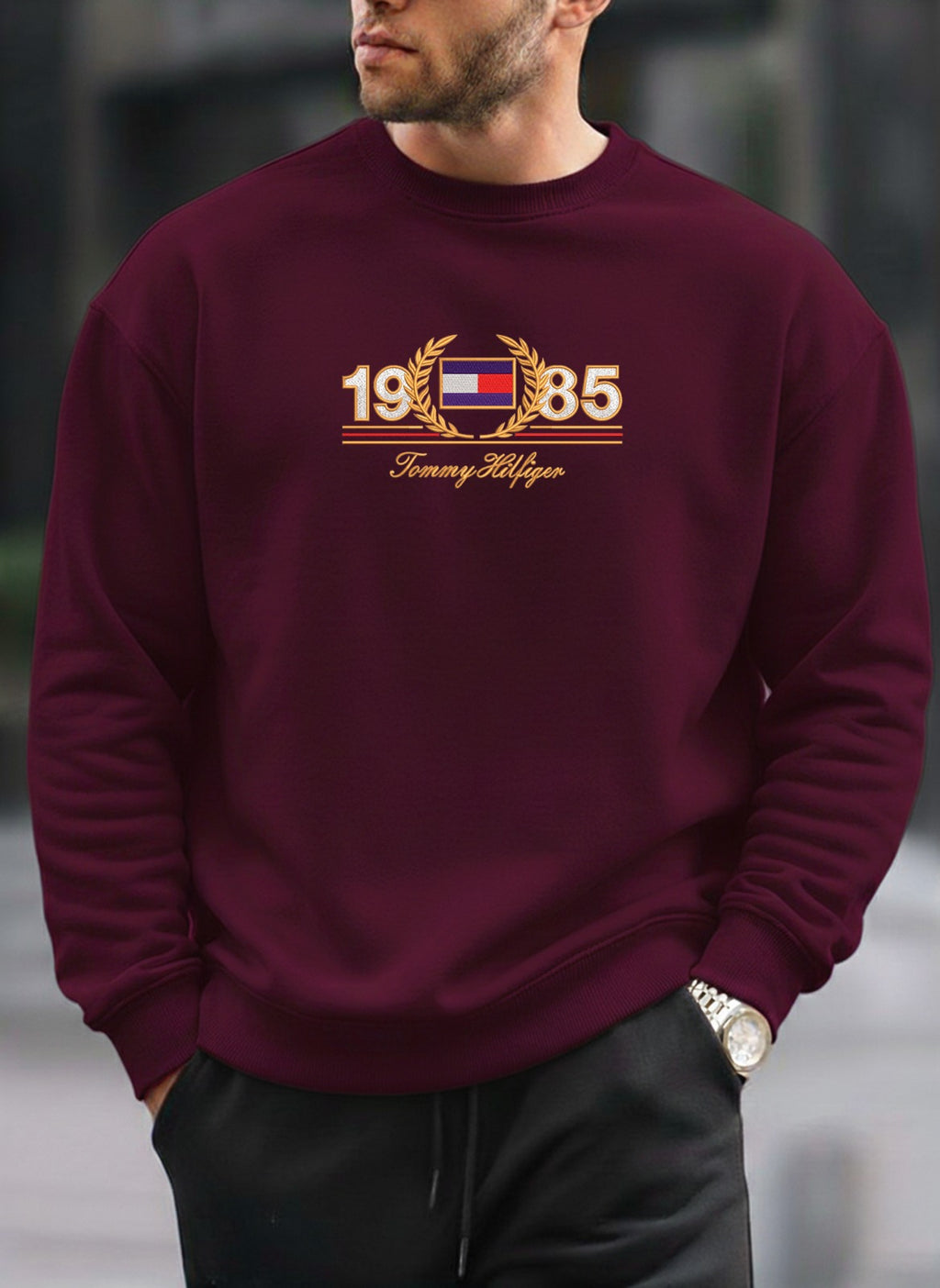 New Tommy Embroidered oversized round sweatshirt