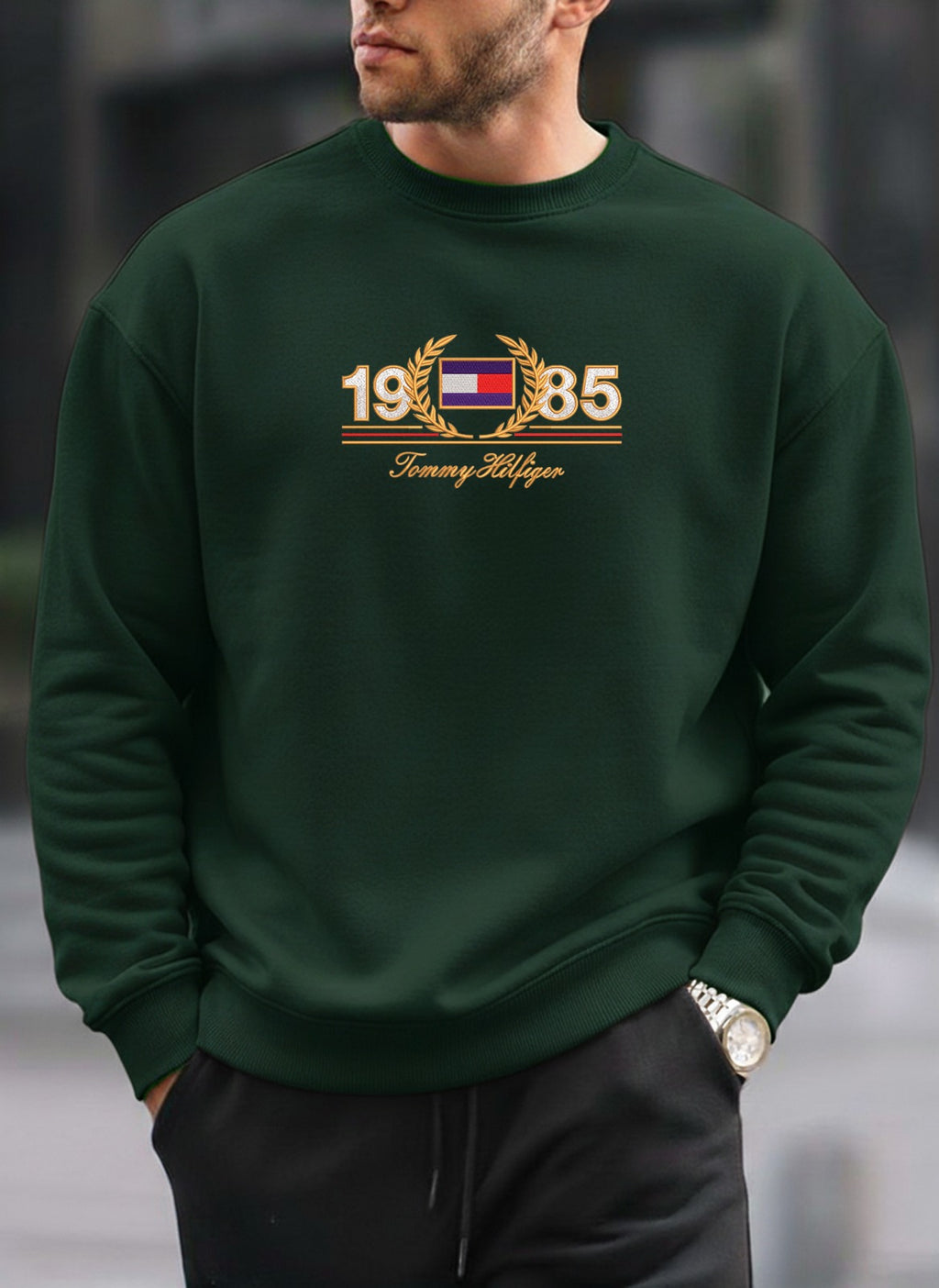 New Tommy Embroidered oversized round sweatshirt