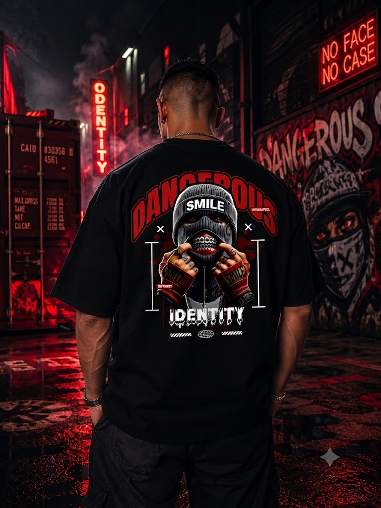 DANGEROUS Oversize T-shirt (printed)